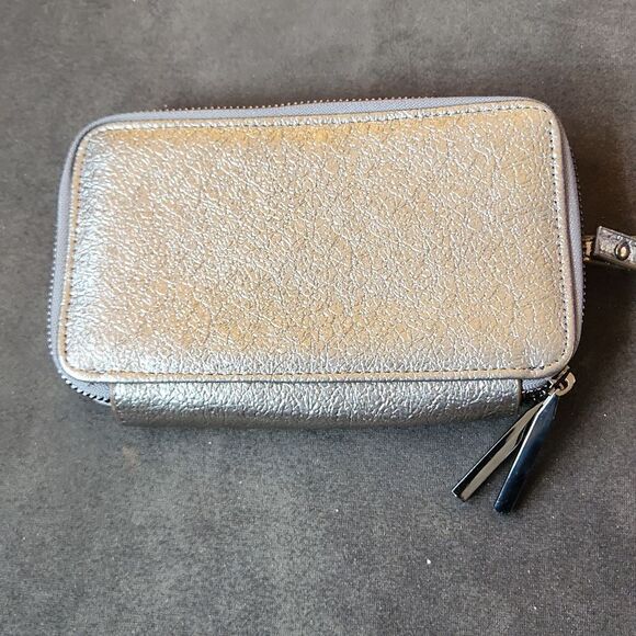 Like new! Halston wallet H Halston wristlet wallet clutch - Picture 6 of 14